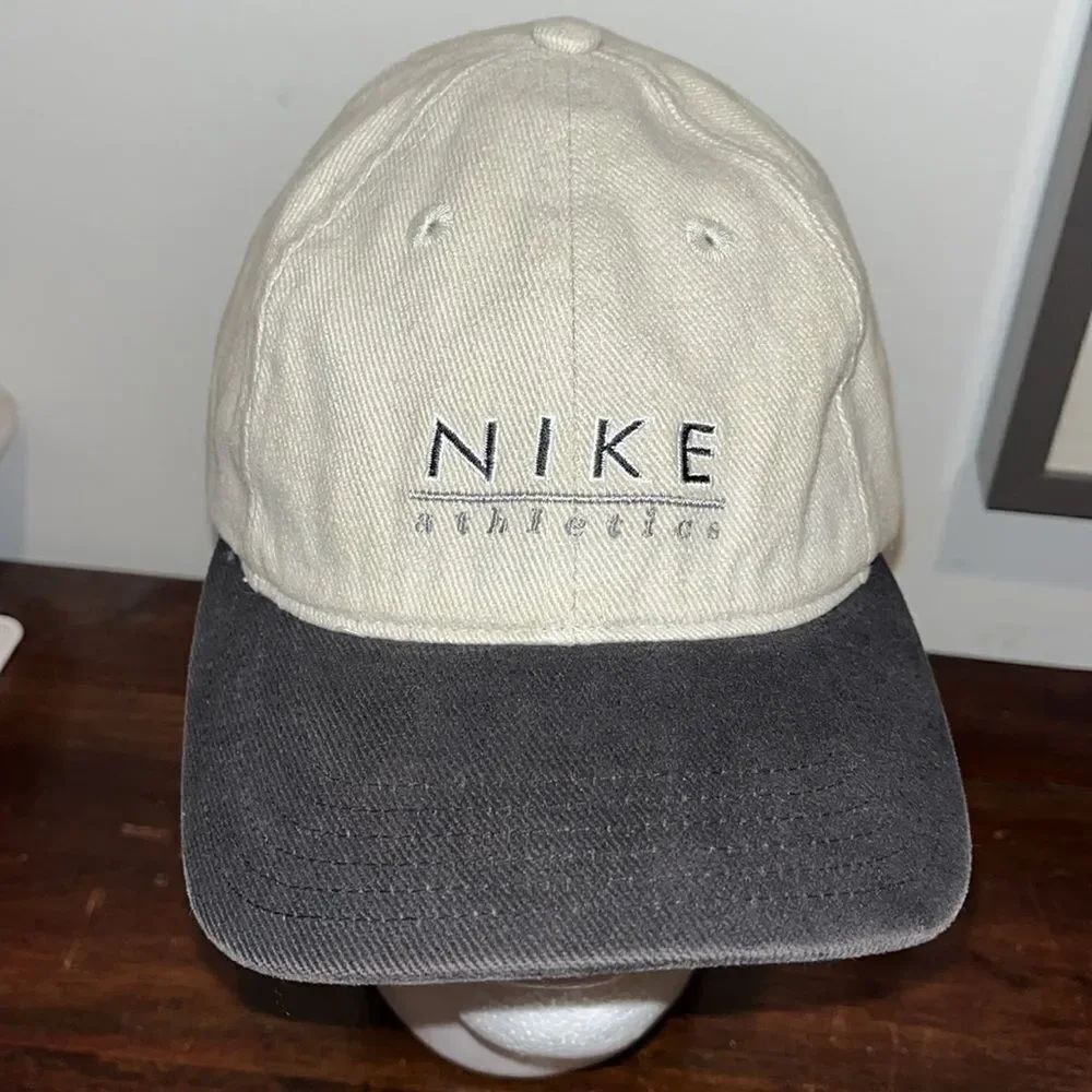 Vintage The Nike Athletics Tan/Blue Mens sloop fitted cap hat 7 1/2 retro